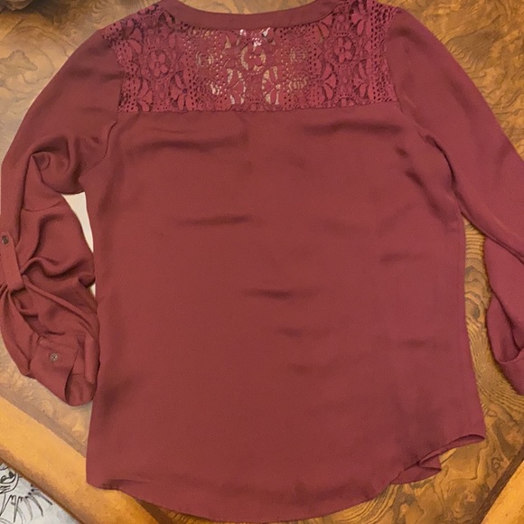 NOT FOR SALE. EUC BEAUTIFUL MAROON DRESS BLOUSE CANDIES - Picture 8 of 10